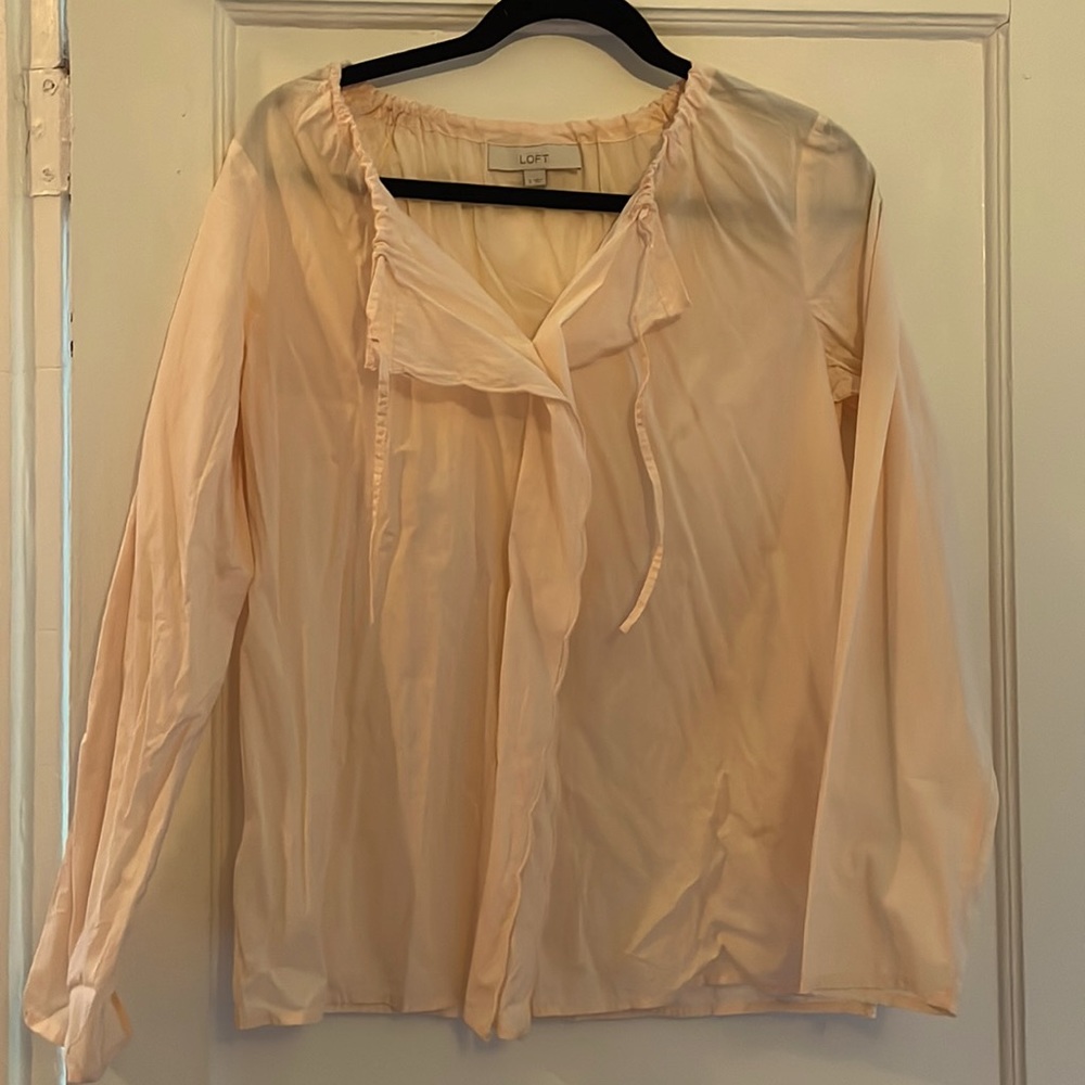 Loft shirt.  Great for the summer. EUC
